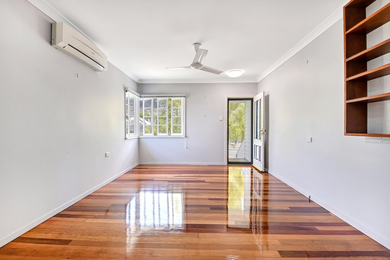 Photo - 48 Munroe Street, Wulguru QLD 4811 - Image 5