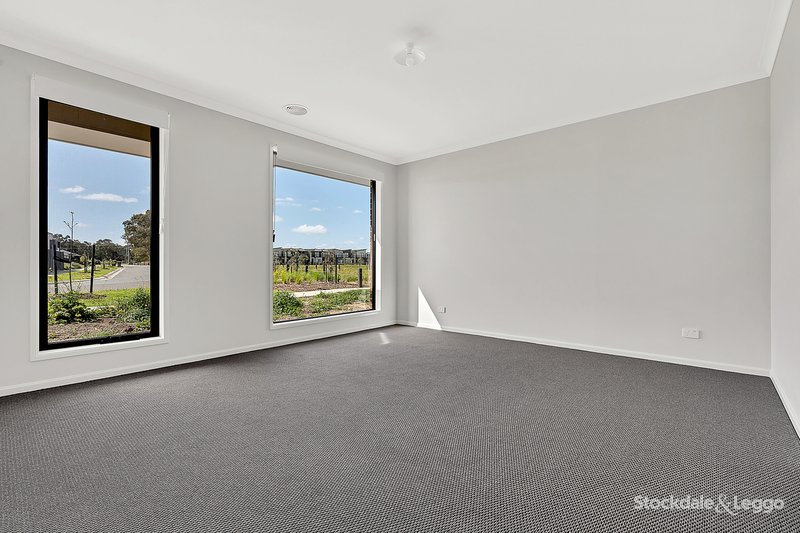 Photo - 48 Nesting Vista, Craigieburn VIC 3064 - Image 7