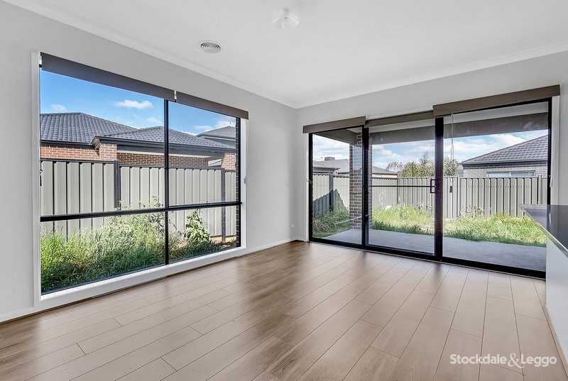 Photo - 48 Nesting Vista, Craigieburn VIC 3064 - Image 15