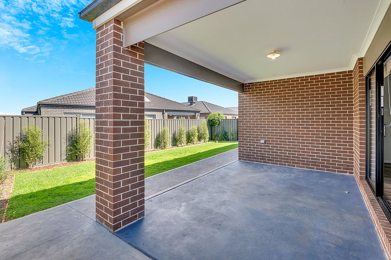 Photo - 48 Nesting Vista, Craigieburn VIC 3064 - Image 21