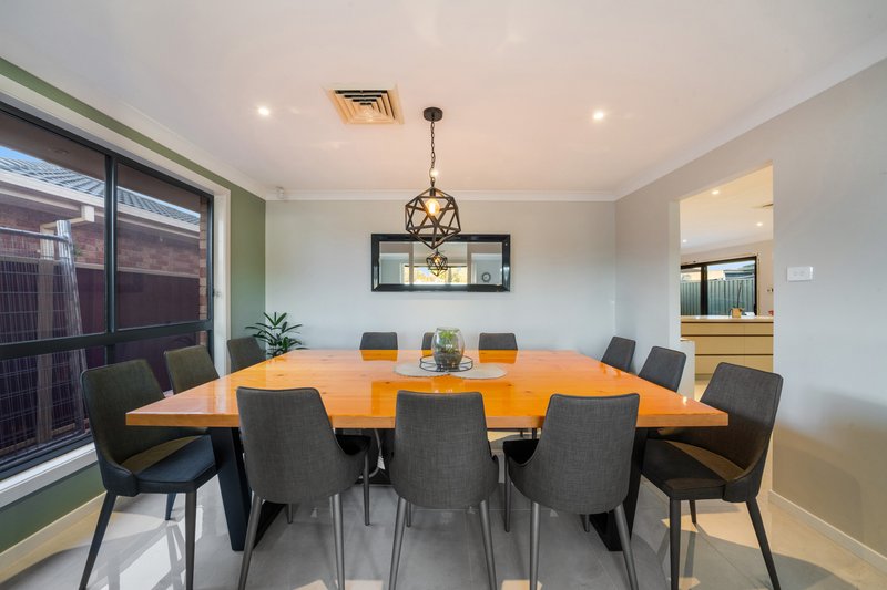 Photo - 48 Nineteenth Avenue, Hoxton Park NSW 2171 - Image 8
