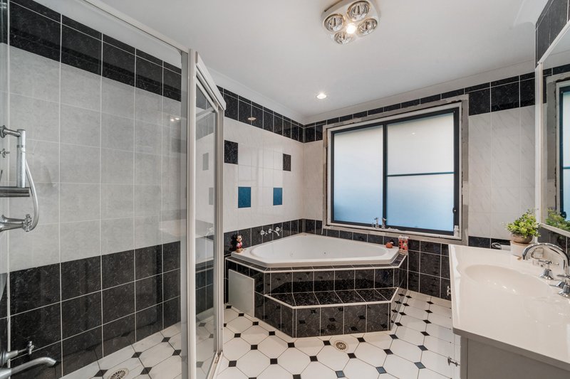 Photo - 48 Nineteenth Avenue, Hoxton Park NSW 2171 - Image 14