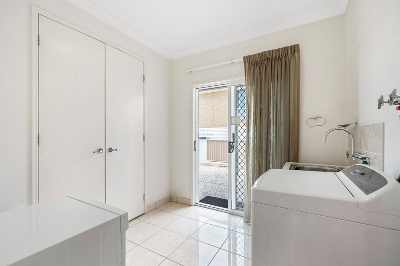 Photo - 48 Oisin Street, Murrumba Downs QLD 4503 - Image 25