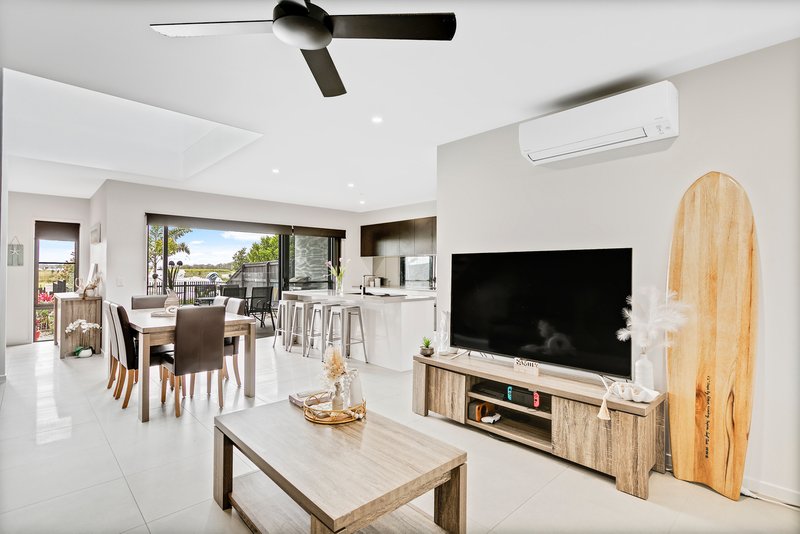 Photo - 48 Parkway Terrace, Palmview QLD 4553 - Image 5