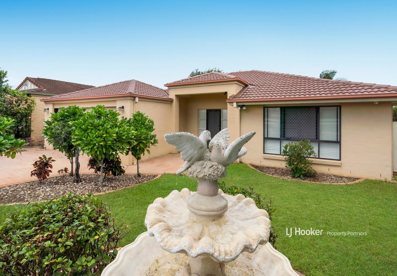 48 Pinedale Crescent, Parkinson QLD 4115