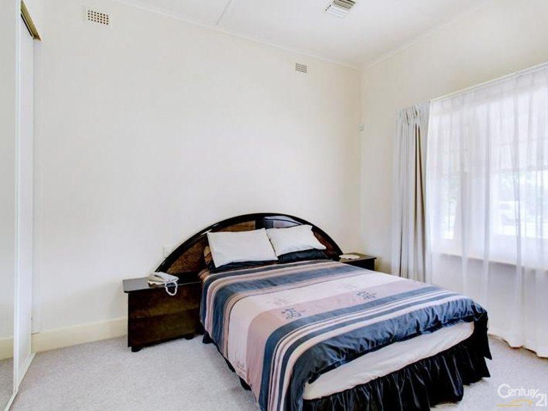 Photo - 48 Princes Road, Torrens Park SA 5062 - Image 11