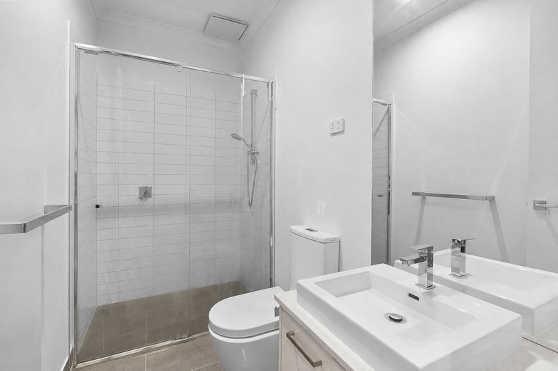 Photo - 48 Quarter Circuit, Springvale VIC 3171 - Image 10