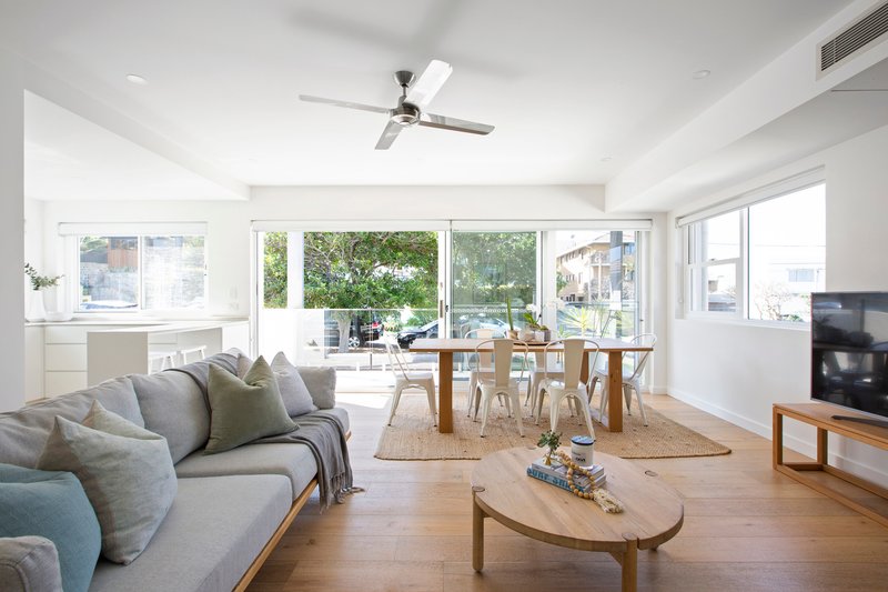 Photo - 4/8 Queenscliff Road, Queenscliff NSW 2096 - Image 3