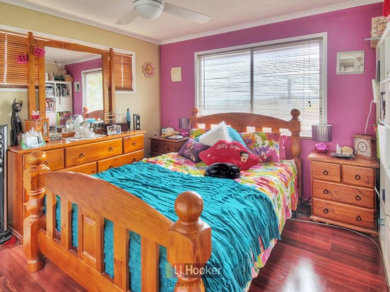 Photo - 48 Raelene Terrace, Springwood QLD 4127 - Image 10