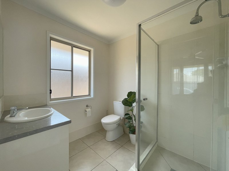 Photo - 48 Reiner Circuit, Burpengary QLD 4505 - Image 12