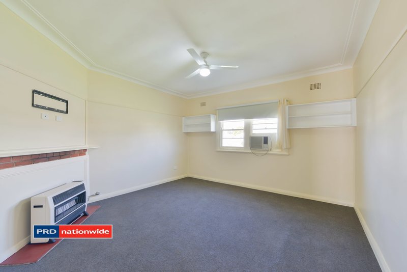 Photo - 48 Robert Street, Tamworth NSW 2340 - Image 9