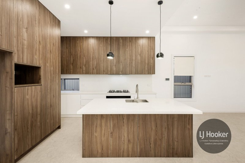 Photo - 48 Robertson Street, Guildford NSW 2161 - Image 3