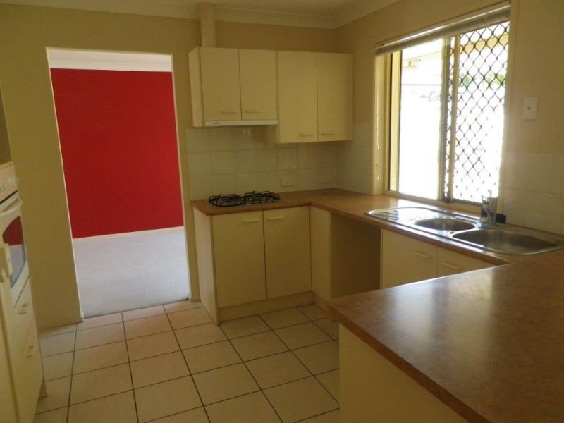 Photo - 48 Samantha Street, Wynnum West QLD 4178 - Image 4