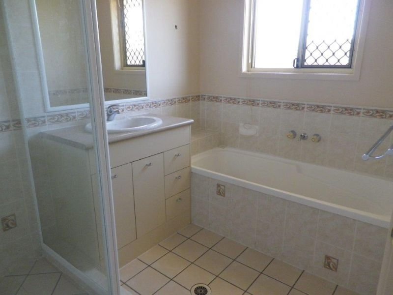 Photo - 48 Samantha Street, Wynnum West QLD 4178 - Image 11