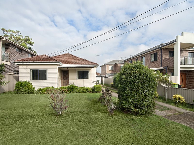 Photo - 48 Sherwood Street, Revesby NSW 2212 - Image 2