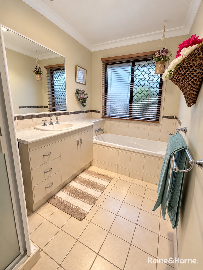 Photo - 48 Sonaree Drive, Kingaroy QLD 4610 - Image 15