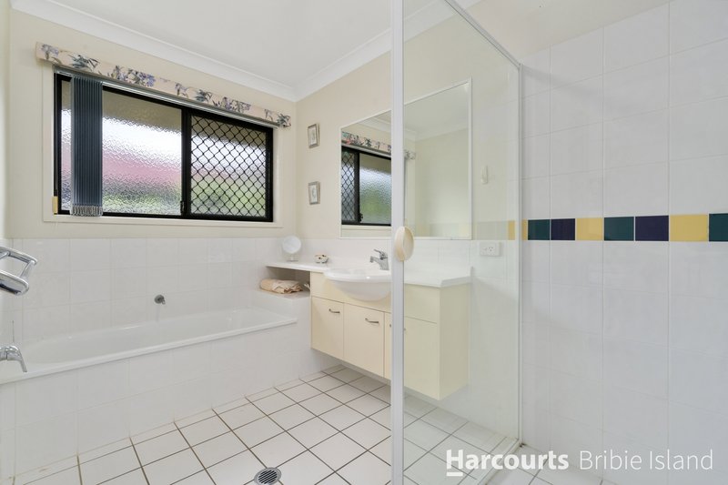 Photo - 4/8 Spinnaker Drive, Sandstone Point QLD 4511 - Image 14