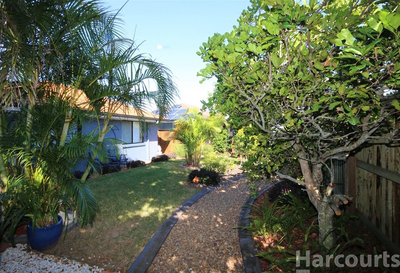 Photo - 4/8 Spinnaker Drive, Sandstone Point QLD 4511 - Image 19