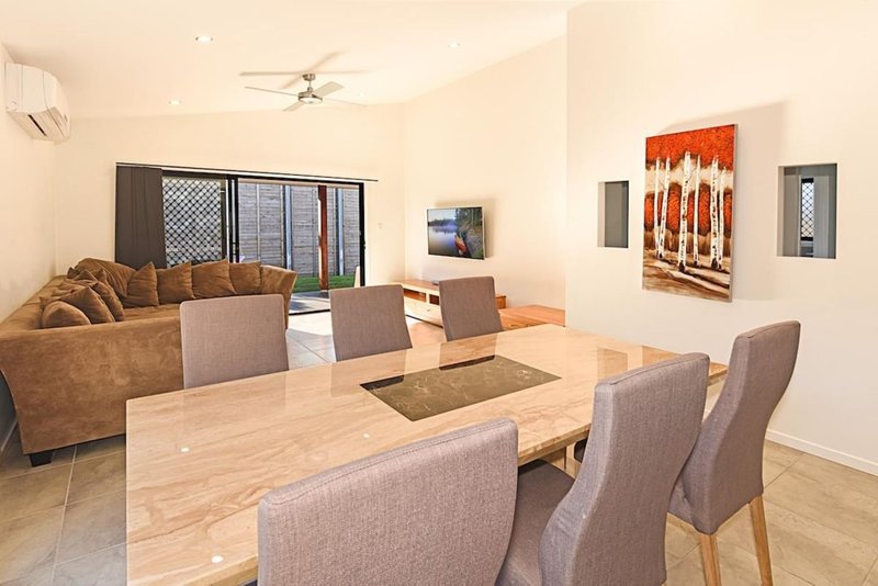 Photo - 48 Spoonbill Drive, Forest Glen QLD 4556 - Image 2