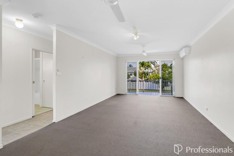 Photo - 4/8 Springfield Crescent, Manoora QLD 4870 - Image 5