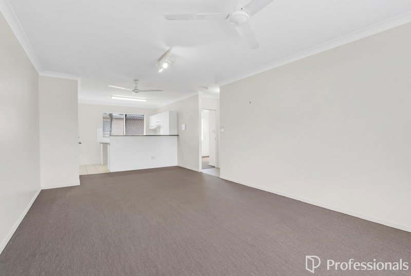 Photo - 4/8 Springfield Crescent, Manoora QLD 4870 - Image 6