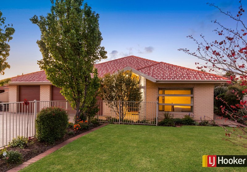 Photo - 48 St Andrews Close, Hidden Valley VIC 3756 - Image 2