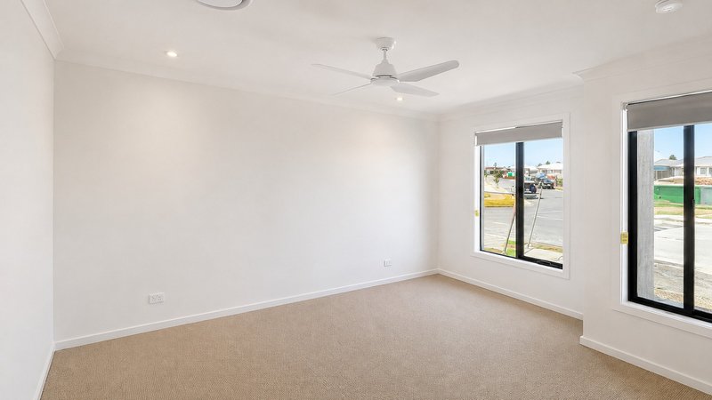 Photo - 48 Standley Circuit, Yarrabilba QLD 4207 - Image 9