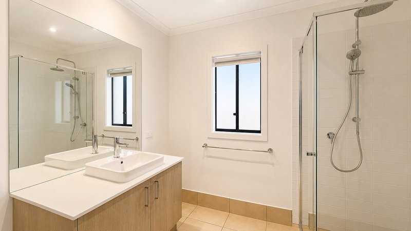 Photo - 48 Standley Circuit, Yarrabilba QLD 4207 - Image 10