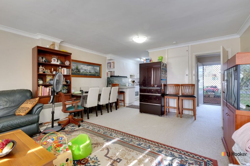 Photo - 48 Stuart Street, Griffith ACT 2603 - Image 10