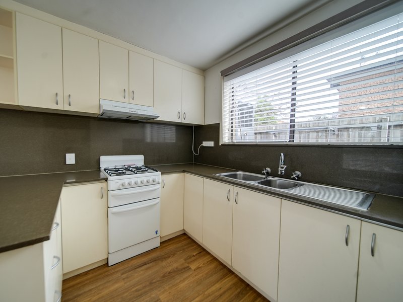 Photo - 4/8 Stuart Street, Noble Park VIC 3174 - Image 2