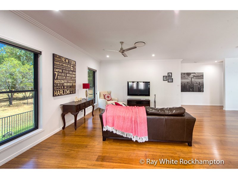 Photo - 48 Sunset Drive, Norman Gardens QLD 4701 - Image 8
