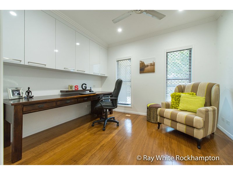 Photo - 48 Sunset Drive, Norman Gardens QLD 4701 - Image 10