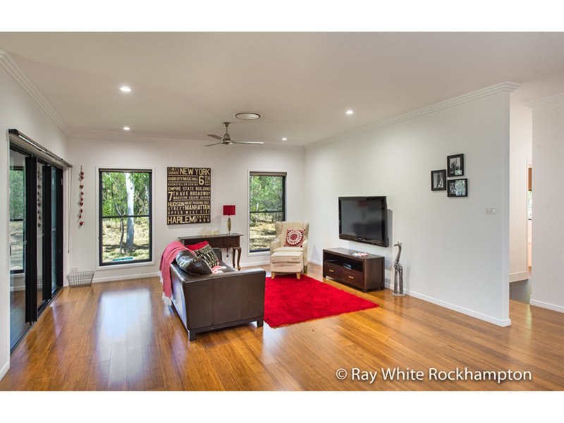 Photo - 48 Sunset Drive, Norman Gardens QLD 4701 - Image 24
