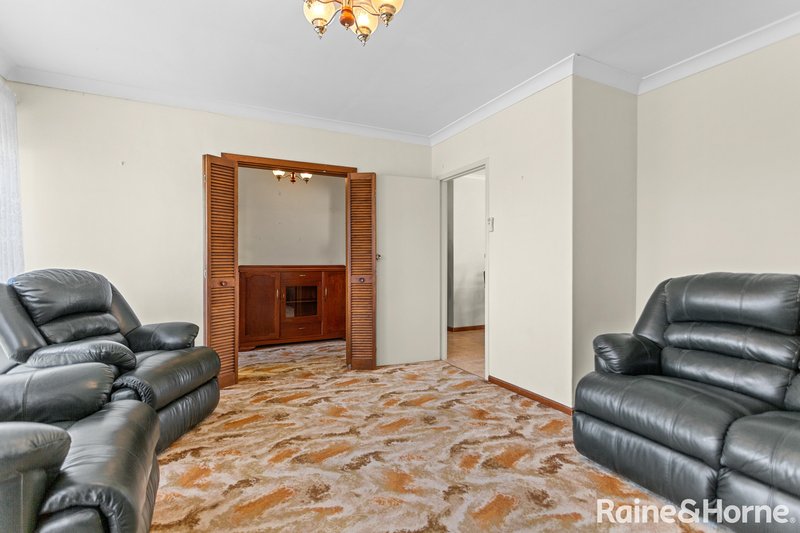 Photo - 48 Suzanne Avenue, Morphett Vale SA 5162 - Image 7