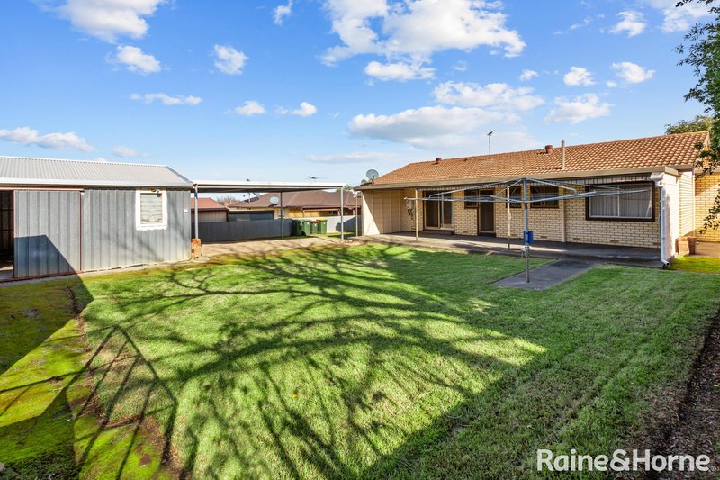 Photo - 48 Suzanne Avenue, Morphett Vale SA 5162 - Image 21