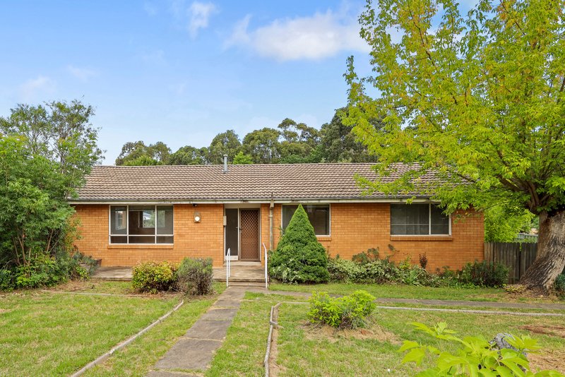 Photo - 48 Tallara Parkway, Narrabundah ACT 2604 - Image 4