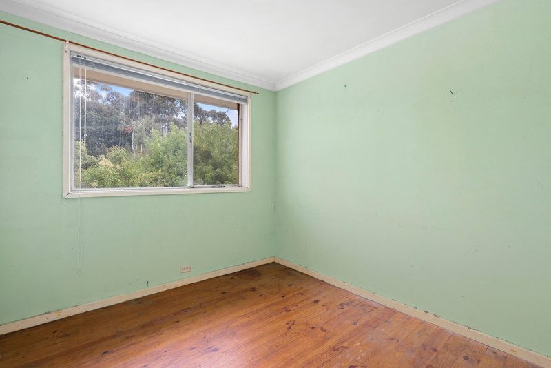 Photo - 48 Tallara Parkway, Narrabundah ACT 2604 - Image 14