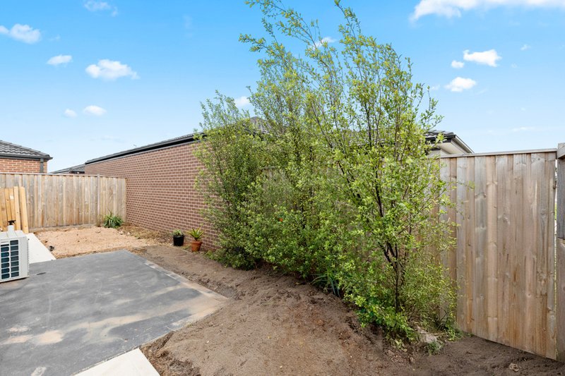 Photo - 48 Tathra Road, Wyndham Vale VIC 3024 - Image 11