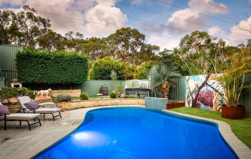 Photo - 48 Tea Tree Place, Kirrawee NSW 2232 - Image 2