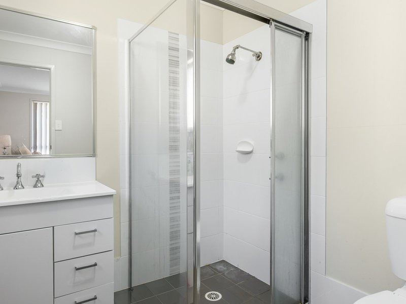 Photo - 48 Tempranillo Crescent, Cessnock NSW 2325 - Image 8