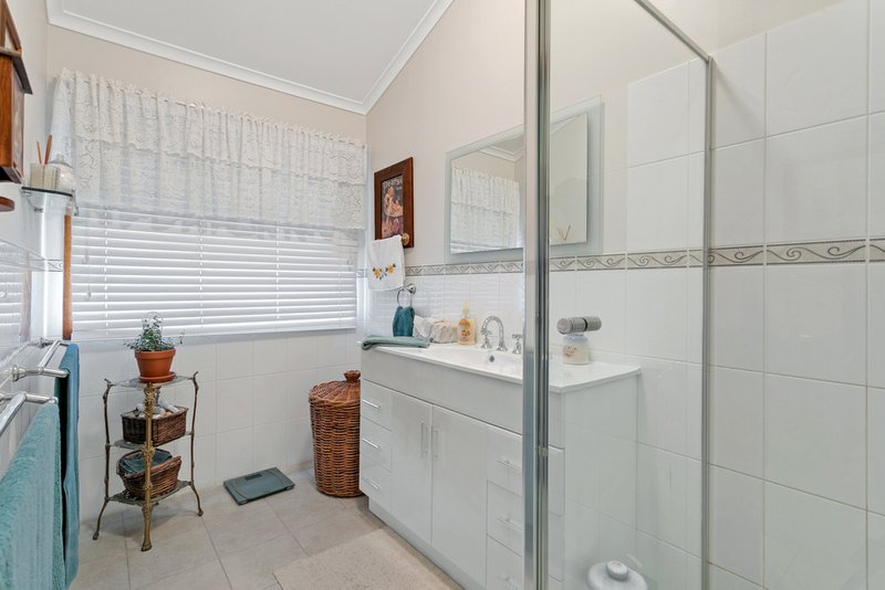 Photo - 48 Torresan Crescent, Flagstaff Hill SA 5159 - Image 11