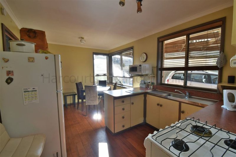 Photo - 48 Tower Hill St , Deloraine TAS 7304 - Image 2