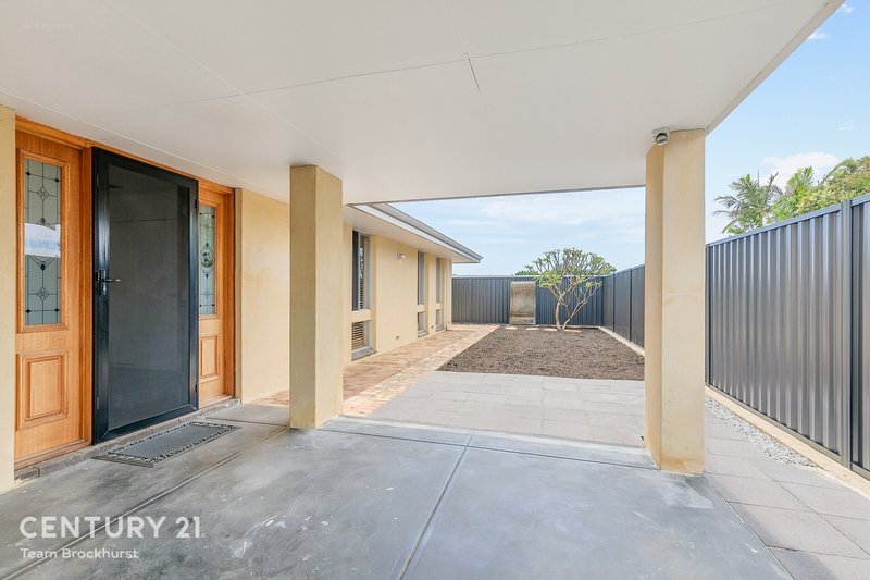 Photo - 48 Tullamore Avenue, Thornlie WA 6108 - Image 6