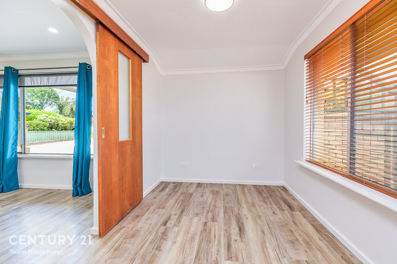 Photo - 48 Tullamore Avenue, Thornlie WA 6108 - Image 13