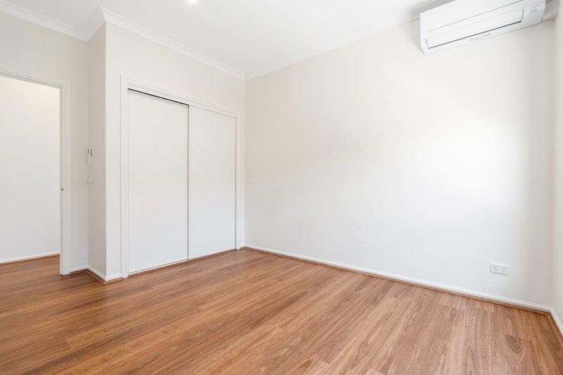 Photo - 48 Tusmore Rise, Craigieburn VIC 3064 - Image 14