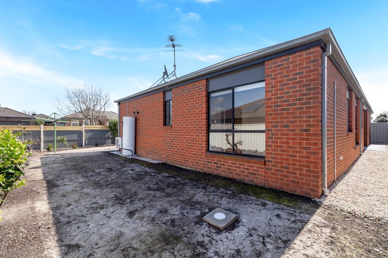 Photo - 48 Tusmore Rise, Craigieburn VIC 3064 - Image 21