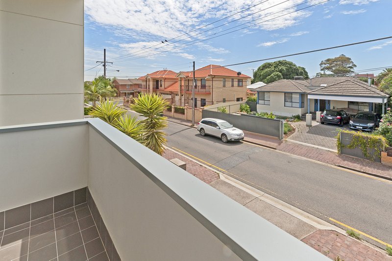 Photo - 48 Waratah Street, Seacliff SA 5049 - Image 11