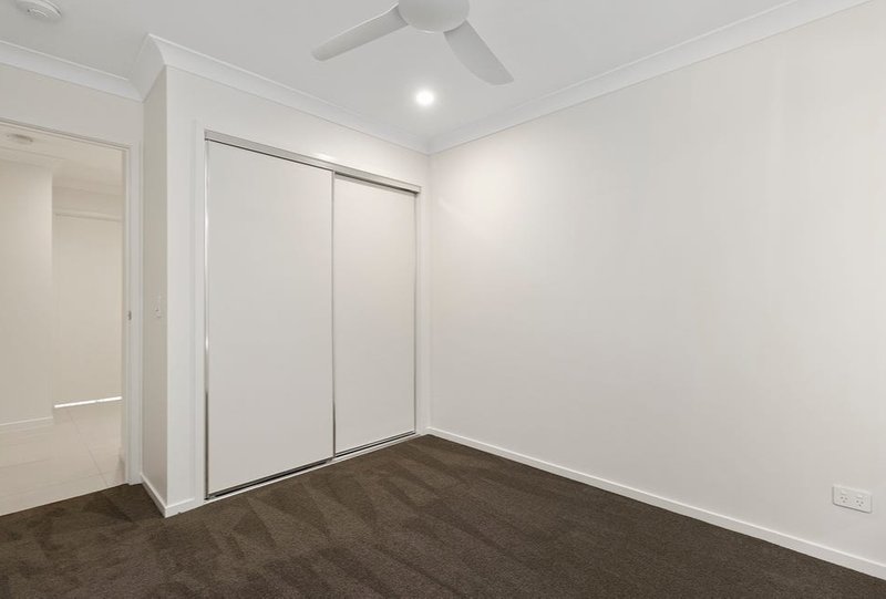 Photo - 48 Wellington Circuit, Yarrabilba QLD 4207 - Image 10