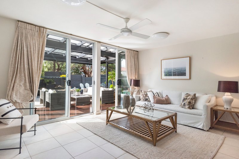 Photo - 4/8 Westleigh Street, Neutral Bay NSW 2089 - Image 6