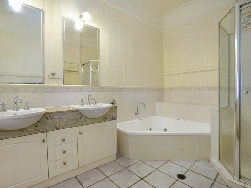 Photo - 48 White Cedar Rd , Pullenvale QLD 4069 - Image 11